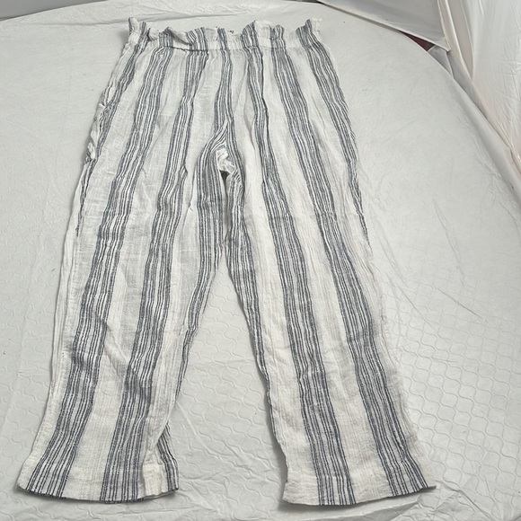 Free People Semi Sweet paper bag waist pants in Ivory Combo white navy - Picture 3 of 8